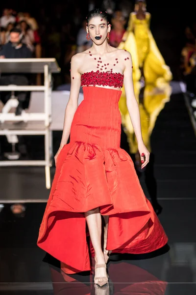 Look 25